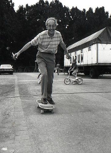 Henri Nouwen on a skateboard.   You have no idea how happy this makes me. Henri Nouwen Quotes, Henri Nouwen, Wounded Healer, Thomas Merton, Catholic Priest, Choose Joy, Spiritual Wisdom, Inspirational People, Skateboarding