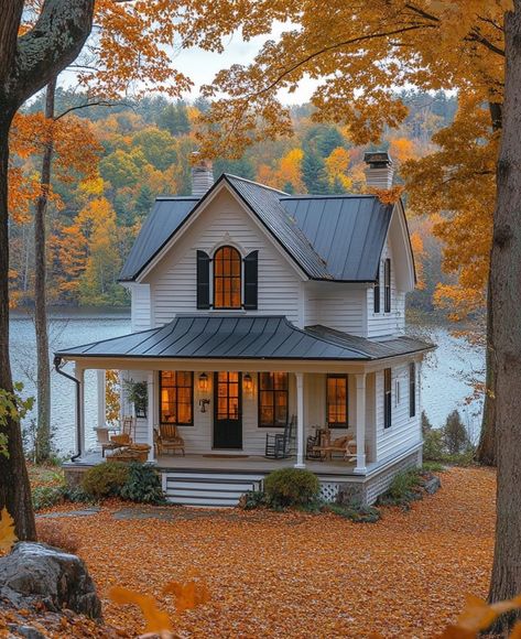 Multigenerational House, Prairie Farmhouse, Farmhouse Vibes, Pretty Cottage, Paint Color Ideas, Dream Life House, Dream Property, Exterior Paint Color, Cabin Living