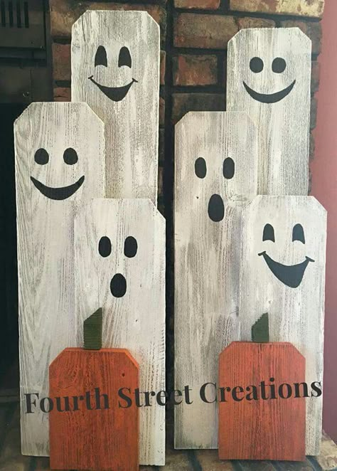 Ideas From Pallets, Diy Pallet Decor, Block Pumpkins Diy, Scrap Deck Board Projects, Fall Scrap Wood Crafts, Fall Outdoor Wood Decor, Halloween Fall Crafts, Diy Wooden Halloween Decorations Outdoor, Halloween Spiderweb Decorations