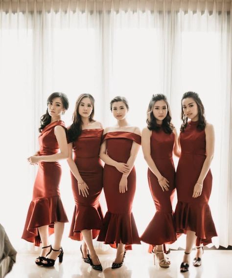 Dress Hijab Satin, Bridesmaid Dresses Hijab Satin, Satin Bridesmaids Dress, Bridesmaid Dresses One Shoulder, Bridesmaid Dresses Hijab, Satin Bridesmaids, Red Mermaid Dress, Merah Maroon, Bridesmaid Dresses Satin