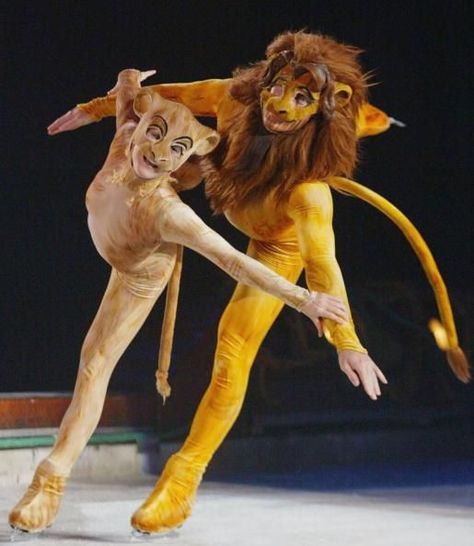 Lion King On Ice - Nala & Simba Ice Skating Costumes, King Costume, Lion King Fan Art, Disney On Ice, Animal Costumes, Kittens Playing, Cat Makeup, Cat Costumes, Halloween Make