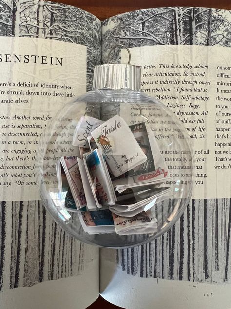 Miniature Book Ornament for a Book Club Custom Year of Books - Etsy Christmas Gifts For A Friend, Book Ornament, Inexpensive Christmas Gifts, 12 Books, Miniature Book, Book Challenge, Bookish Things, Book Party, Crafty Gifts