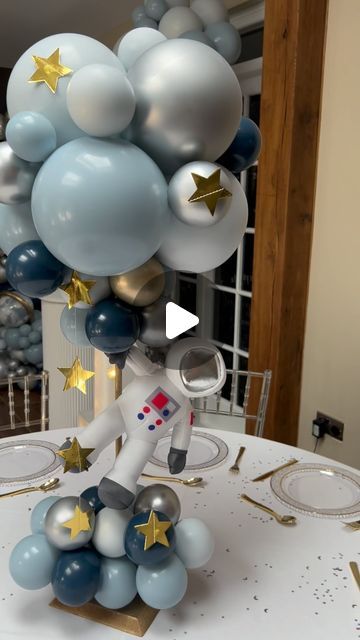 Space Party Centerpiece Ideas, Astronaut Balloon, Balloon Centerpiece, Round Arch, Moon Baby Shower, Moon Baby, Personalized Balloons, Space Baby, Soft Play