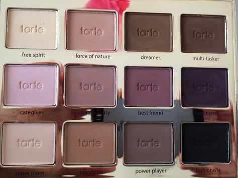 Review: Tarte’s Tartelette Palette Tarte Pallete, Tartelette Palette, Winter Eyeshadow, Tarte Eyeshadow Palette, Makeup Pallets, Pretty Makeup Looks, Makeup Needs, Fancy Makeup, Tarte Cosmetics