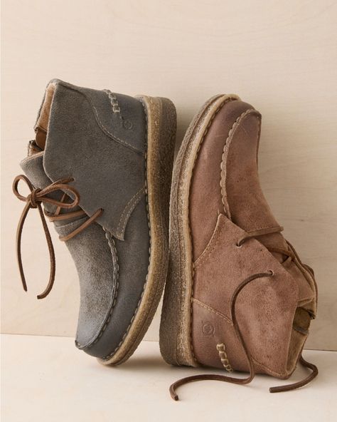 From moccasin toe to cork-infused sole, this chukka boot gets you where you're going in standout style. Handcrafted in distressed suede with leather laces, and featuring an inside zip for on-off ease, a padded footbed for comfort, and Børn's signature hand-sewn Opanka construction for durability.  By Børn. Lace-up style with inside zipper. Removable microsuede-wrapped foam footbed. Lightweight cork-infused man-made sole. Moccasin Boots Outfit, Womens Fall Shoes, Orthopedic Shoes Stylish, Casual Boots Womens, Sustainable Outfits, Chukka Boots Women, Born Boots, Shopping Market, Barefoot Boots