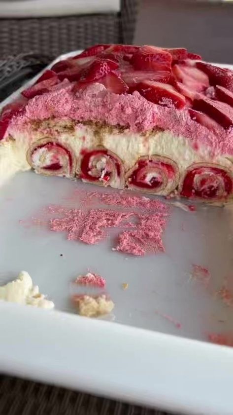 Strawberry Shortcake Cheesecake Cake, Strawberry Shortcake Roll Recipe, No Bake Strawberry Shortcake, Twinkie Desserts, Little Debbie Snack Cakes, Yummy Pies, Mrs Happy Homemaker, Strawberry Shortcake Dessert, Strawberry Roll Cake