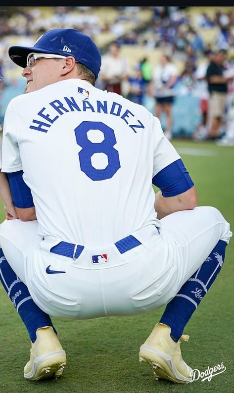 Enrique Hernandez Dodgers, Enrique Hernandez, Baseball Wallpaper, Baseball Men, Dodgers Girl, Steve Burton, Baseball Guys, Football Pants, Baseball Humor