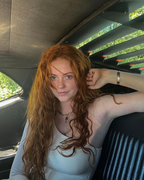 Faith Collins, Curly Ginger Hair, Danielle Victoria, I Love Redheads, Red Curly Hair, Freckles Girl, Red Haired Beauty, Beautiful Red Hair, Ginger Girls