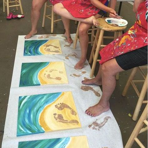 5 Awesome Beach Crafts That Will Make Kids & Parents Happy - Williamson Realty Vacations Heart Painting, Beach Canvas, Camping Art, Night Painting, Beach Painting, Art Party, Art Club, Elementary Art, Summer Art