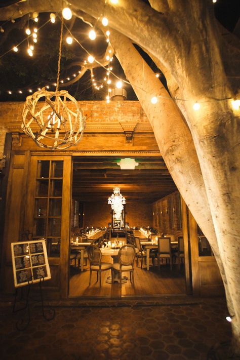 Carondelet House. Literally perfect. Except for the minor detail of it being located in Los Angeles. Carondelet House Wedding, Carondelet House, Courtyard Wedding, Table Assignments, Wedding Venue Los Angeles, Barn Parties, Wedding Options, Wedding Tablescape, Wedding Spot