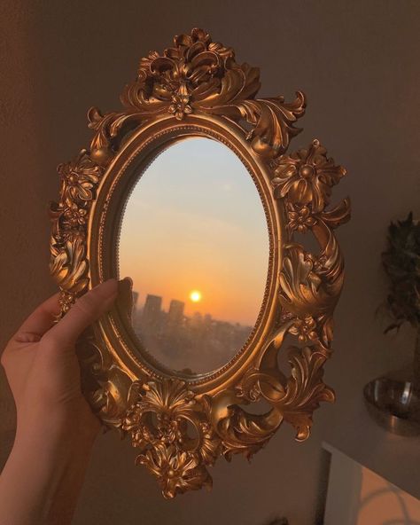 Gold Esthetics, Golden Frame Mirror, Mercury In Leo, Jade Core, Child Of Apollo, Sun In Leo, Sunny Aesthetic, Apollo Cabin, Room Redecorating