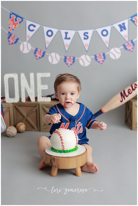 Rookie Of The Year First Birthday Cake Smash, Cake Smash Baseball Theme, Rookie Of The Year Cake Smash, One Year Old Baseball Photo Shoot, Baseball Cakes For Boys Birthdays, Baseball Smash Cake One Year Old, Rookie Of The Year First Birthday Cake, Baseball First Birthday Cake, Mets Baseball Cake