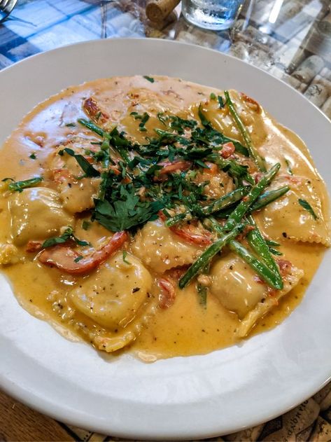 Lobster Ravioli Sauce Recipe With Cream – Sarah Scoop EATS Lobster Ravioli Sauce Recipe Easy, Beef Ravioli Sauce, Crab Ravioli Sauce, Ravioli With Cream Sauce, Ravioli Cream Sauce, Lobster Ravioli Sauce Recipe, Lobster Ravioli Recipe, Ravioli Sauce Recipe, Lobster Ravioli Sauce