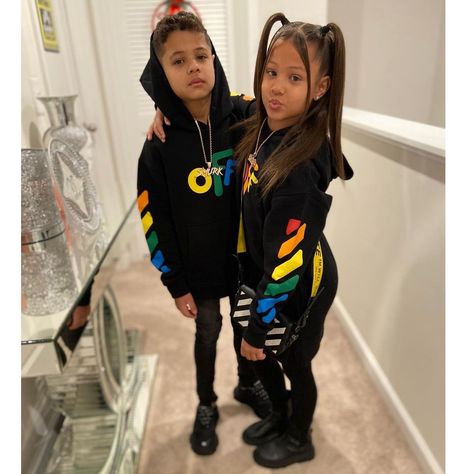 Baddie Mom And Son, Mixed Mom And Daughter, Momma And Daughter Pictures Black, Mom Goals Black, Willow Banks Lil Durk Daughter, Cute Monkey Pictures, Diy Hair Wig, Kid Swag, Bwwm Couples