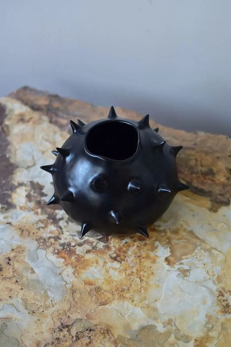 Spikes Black Round Vase - OWO Handmade Ceramics Black Ceramic Vase, Ceramic Store, Handmade Dinnerware, Black Pottery, Handcrafted Pottery, Handmade Ceramics Pottery, Advanced Ceramics, Round Vase, Black Glaze