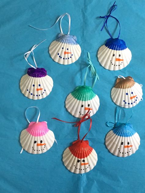 Crafts With Shells For Kids, Seashell Ornaments Diy, Shell Christmas Ornaments, Beach Crafts Diy, Seashell Art Diy, Seashell Christmas Ornaments, Seashell Christmas, Beach Themed Crafts, Shell Crafts Diy