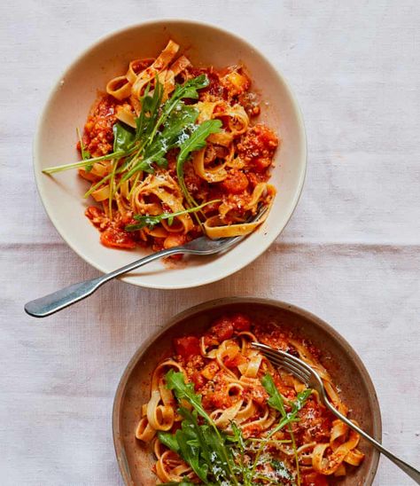 Tomato Tagliatelle, Seasonal Meals, Pesto Food, Baked Polenta, Spicy Italian Sausage, Recipe For Summer, Summer Tomato, Toasted Walnuts, Seasonal Food