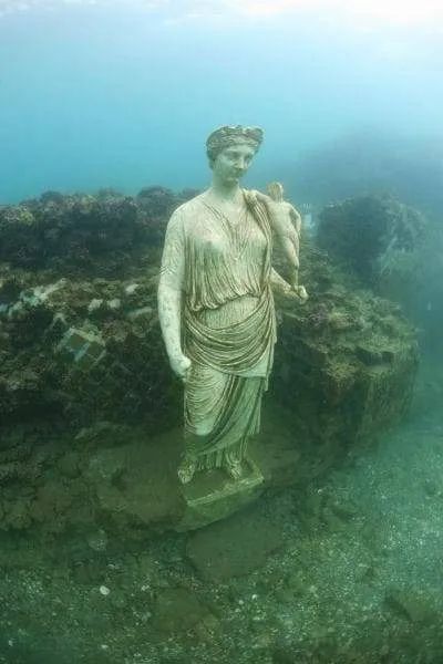 Maritime Archaeology, Underwater Archaeology, Marine Archaeology, Underwater Ruins, Underwater Sculpture, Pompeii Italy, Sunken City, Pompeii And Herculaneum, Underwater City