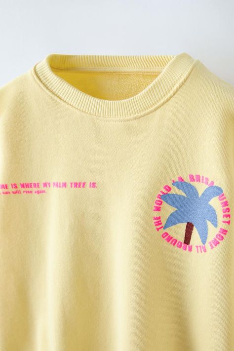 PALM TREE PRINT SWEATSHIRT - Mid-yellow | ZARA United Kingdom Kidswear Trends, Boys Summer Fashion, Creative Fashion Photography, Zara Boys, Palm Tree Print, Boys Sweatshirts, Print Sweatshirt, Tree Print, T-shirt Polos