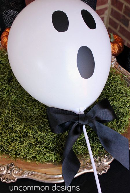 halloween table centerpiece Halloween Table Decorations Centerpieces, Halloween Craft Ideas For Kids, Halloween Party Centerpieces, Balloon Craft, Easy Halloween Craft, Halloween Table Centerpieces, Halloween Craft Ideas, Halloween Party Table, Balloon Centerpiece