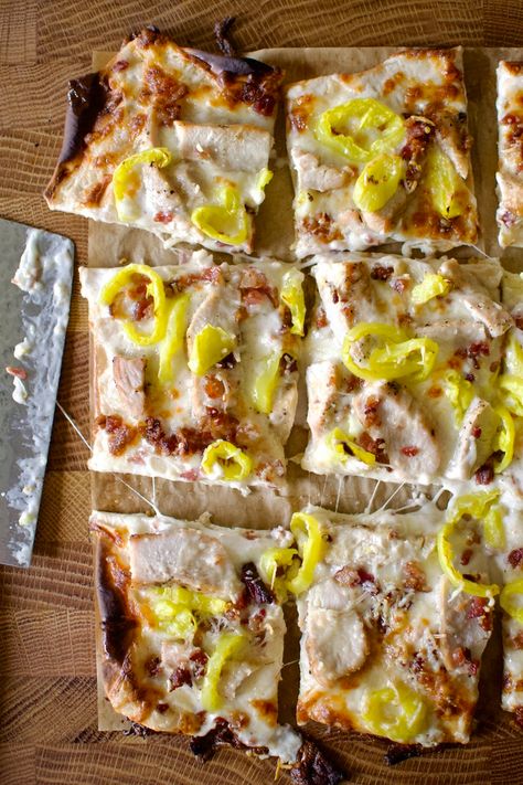 Banana Pepper Pizza, White Pizza Recipe, Pepper Pizza, Joanna Gaines Recipes, Chicken Alfredo Pizza, Thin Crust Pizza Dough, White Pizza Recipes, Alfredo Pizza, Dough Pizza