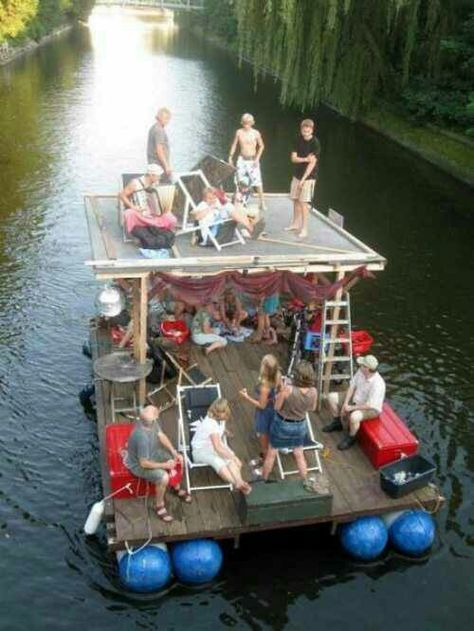 Pontoon Fishing Boat Ideas, Diy Pontoon Boat, Pontoon Boat Decor, Glass Igloo Hotel, Boat Bar, Party Barge, Small Cabin Plans, Earth Bag Homes, Boat Decor