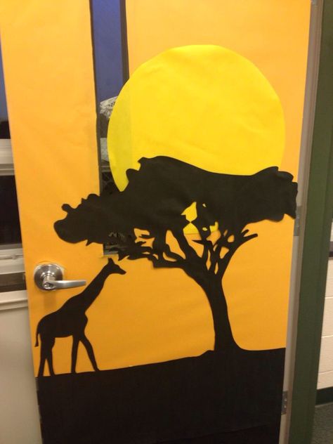 Africa Door Decoration, Safari Door Decorations, Safari Theme Classroom, Kids Bulletin Boards, Lion King Theme, Jungle Theme Classroom, African Theme, Africa Safari, Safari Party