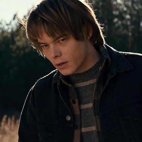 Stranger Things Season 1, Stranger Things Icon, Stranger Things Jonathan, 30 Year Old Man, Charlie Heaton, Dear World, Jonathan Byers, Hair Tattoos, Will Byers