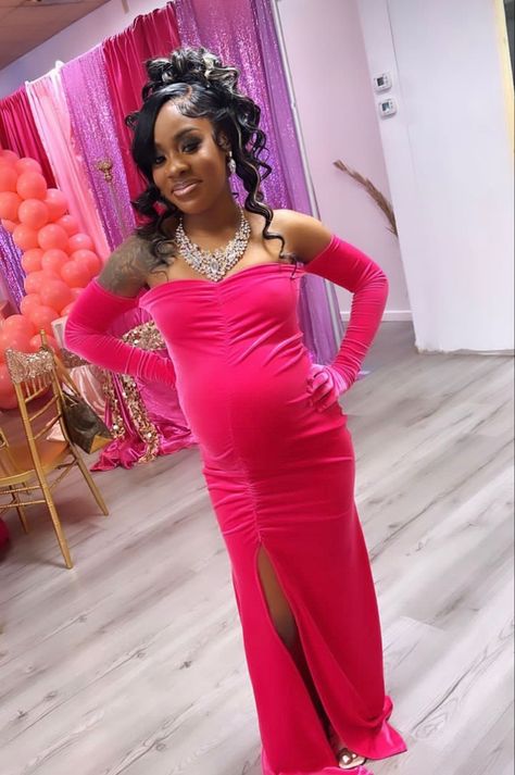 Gender Reveal Black People, Gender Reveal Outfit For Mom Black Women, Baby Shower Outfits For Mom Black Woman, Gender Reveal Dresses For Mom, Black Gender Reveal, Gender Reveal Outfit For Mom, Maternity Shoot Black Women, Baby Shower Makeup, Gender Reveal Outfit