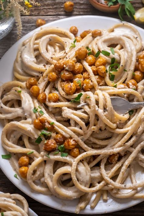 Dairy Free Pasta, Work Lunches, Vegan Pasta Recipes, Meatless Mondays, Crispy Chickpeas, Chickpea Recipes, Vegetarian Pasta, Delicious Donuts, Vegan Dessert