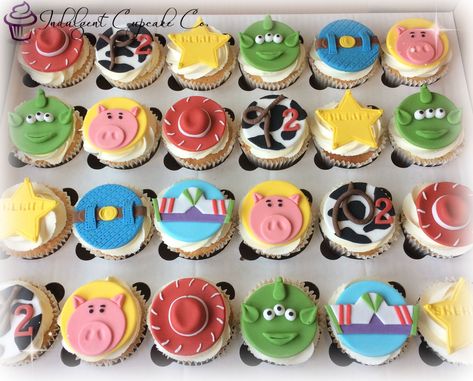 Toy Story Cake With Cupcakes, Toy Story Cake And Cupcakes, Toy Story Cupcake Ideas 2nd Birthday, Toy Story Themed Cupcakes, Toy Story Cupcakes Ideas, Toy Story Birthday Cupcakes, Toy Story Cupcake Cake, Toy Story Cupcake Ideas, Cupcakes Toy Story