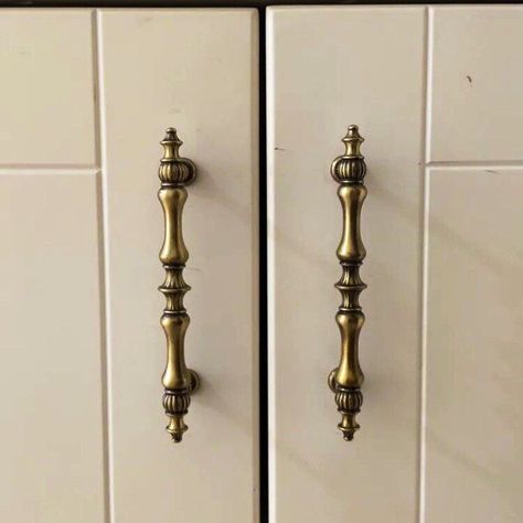 Victorian Cabinet Knobs, Vintage Cupboard Handles, Vintage Kitchen Door Handles, Antique Gold Handles, Antique Brass Cabinet Handles, Brass Furniture Hardware, Brass Wardrobe Handles, Vintage Cabinet Handles, Wardrobe Handles Ideas