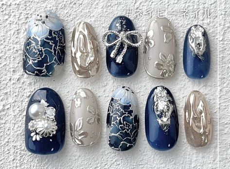 Taurus Nail Art, Blue Nails Asian, Korean Glass Nails Blue, Blue Korean Nails, Silver Blue Nails, Douyin Jelly Nails Blue, Blue Icicle Nails Korean, Blue Japanese Nail Art, Blue And Silver Nails