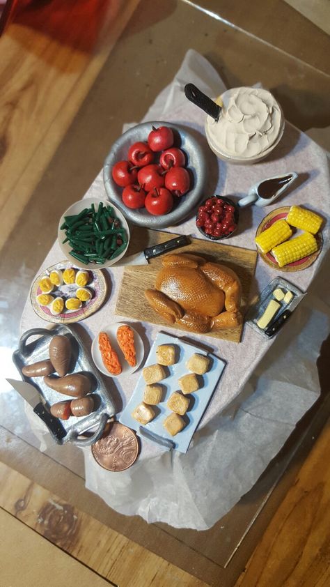 Thanksgiving dinner in miniature!  1/12th scale, polymer clay, resin, table is chip board and tissue paper, knives are tea light metal and clay. Miniature Thanksgiving, Miniture Food, Chip Board, Mini Project, Polymer Clay Resin, Mini Table, Clay Food, Tiny Things, Resin Table