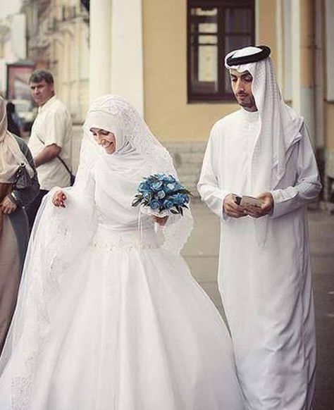 arab wedding pics Hijabi Brides, Muslim Bridal, Muslimah Wedding Dress, Muslimah Wedding, Estilo Hijab, Muslim Brides, Bridal Hijab, Muslim Wedding Dress, Muslim Wedding Dresses