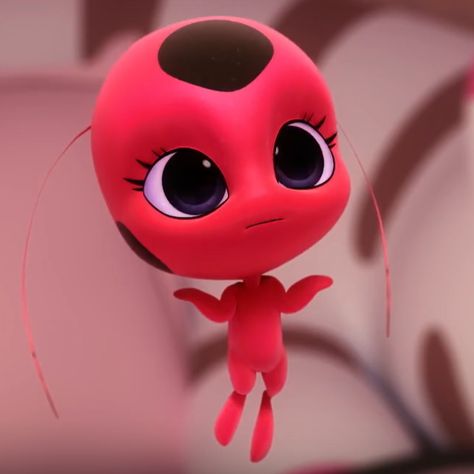 Tiki From Miraculous Ladybug, Tiki And Plagg, Miraculous Ladybug Tikki, Miraculous Ladybug Characters, Miraculous Ladybug Ladybug, Plagg Miraculous, Tikki Miraculous, Luka Miraculous Ladybug, Tikki And Plagg