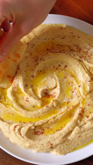 Humus Recept, Smooth Hummus Recipe, Jalapeno Hummus, Inspired Taste, Best Hummus Recipe, Easy Hummus Recipe, Hummus Recipe Homemade, Tahini Recipe, Easy Hummus