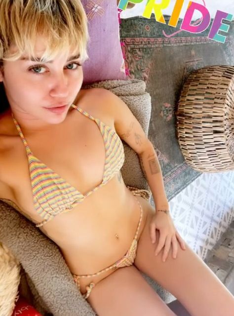 Uploaded by 🌌. Find images and videos about miley cyrus on We Heart It - the app to get lost in what you love. Miley Cyrus News, Miley Cyrus Photoshoot, Miley Cyrus, Celebrities Female, Summer Girls, Crochet Bikini, String Bikinis, Celebrities, On Instagram