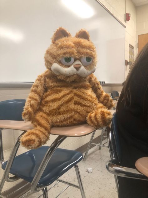 Garfield Plush, Fluffy Crochet, Fat Orange Cat, Garfield Pictures, Animal Plushies, Garfield Images, Funny Orange, Garfield Cartoon, Garfield Cat