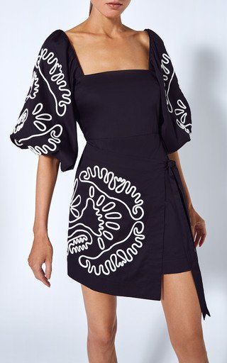 Embroidered Summer Dress, Cotton Mini Dress, Embroidered Clothes, Embroidery Fashion, Spring Looks, Embroidered Dress, Daily Fashion, Moda Operandi, Black Floral