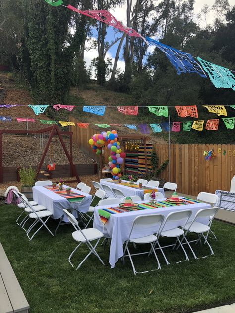 First fiesta backyard party Mexican Backyard Party, Mexican Graduation Party, Fiesta Graduation Party, Mexican Backyard, Backyard Fiesta, Mexican Mothers Day, Mexican Dinner Party, 40th Party Ideas, Mexican Fiesta Birthday Party