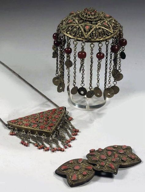 Turkey: an Ottoman coral inlaid silver filigree headpiece, belt buckle and pendant; 19th c. Ottoman Headpiece, Ottoman Empire Jewelry, Multi Layer Necklace Beads, Turkish Clothing, Ottoman Art, Antique Ottoman, Antique Jewelry Indian, Turkish Jewelry, European Furniture