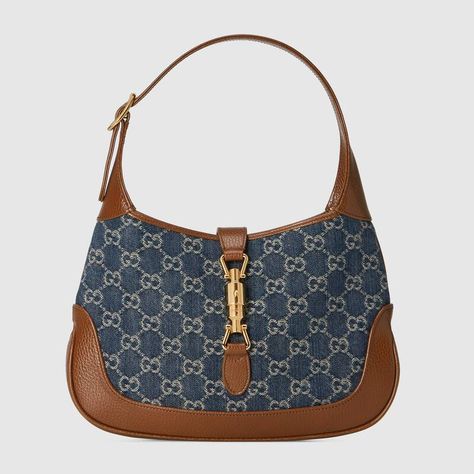 Shop the Jackie 1961 small hobo bag in blue at GUCCI.COM. Enjoy Free Shipping and Complimentary Gift Wrapping. Jackie 1961 Small Shoulder Bag, Tas Hermes, Gucci Denim, Slouchy Hobo Bag, Mode Ulzzang, Sacs Design, Denim Shoulder Bags, Pretty Bags, Gucci Handbags