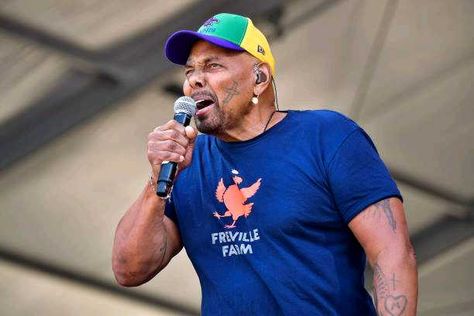 R&B and soul singer Aaron Joseph Neville hails from the United States. He has had four platinum albums and four Top 10 hits in the Aaron Neville, R&b And Soul, Linda Ronstadt, Four Tops, Legendary Singers, Soul Singers, Lionel Richie, Brass Band, Bob Dylan