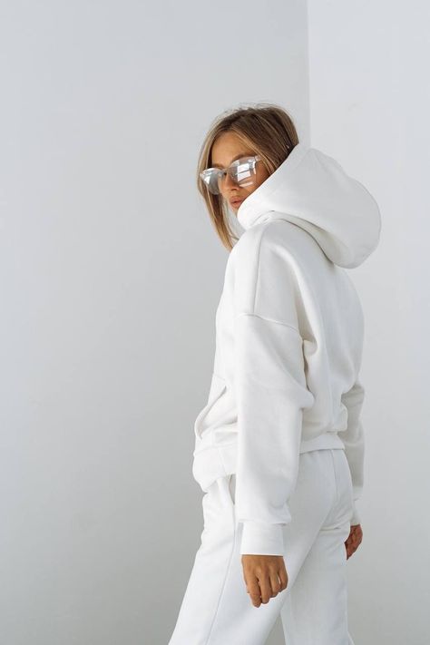 Model in photos is 5'7  - French terry with fleece inside - warm for winter, cold fall - doesn't peel - oversized kangaroo hoodie - elastic ankle joggers SIZES Available in 2sizes: S = 4 US numeric BUST 32-33 inches or 82-85 cm WAIST 26-27 inches or 66-69 cm HIPS 36-37.4 inches or 92-95 cm M = 6 US numeric BUST 33.8-35 inches or 86-89 cm WAIST 31-28.7 inches or 79-73 cm HIPS 37.7-38.5 inches or 96-98 cm PAYMENT You can pay for your order with Paypal or using a credit card. Drop me a line, I'll s White Hoodie Outfit Winter, White Hoodie Outfits, White Tracksuit Outfit, White Sweatsuit, Oversized Hoodie Outfit, Jogger Outfit, Hoodie And Pants Set, White Tracksuit, Hoodie And Pants