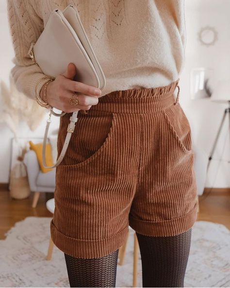 Corduroy Shorts Outfit, Corduroy Outfit, Diy Outfits, Aesthetic Korean, Sewing Alterations, Corduroy Shorts, Clothes Diy, Shorts Outfit, Summer Clothes