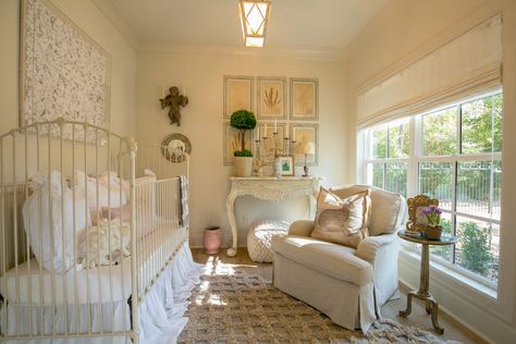 15 Fabulous Shabby-Chic Nursery Designs You Will Adore Twin Girls Nursery, Nursery Designs, Shabby Chic Nursery, Chic Nursery, Girl Nursery Room, Chic Baby, Nursery Design, Shabby Chic Style, Nursery Themes