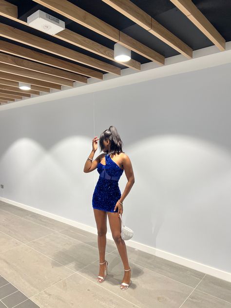 Royal Blue Dresses Homecoming, Royal Blue Satin Dress Short, Blue Homecoming Dresses Black Women, Royal Blue Outfit Ideas Black Women, Blue Dress Black Women, Blue Dress Black Heels, Royal Blue Birthday Dress, Blue Satin Dress Short, Blue Birthday Dress