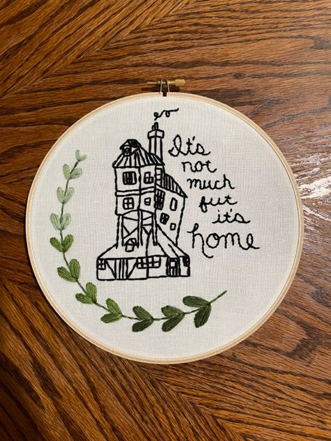 Embroidery, harry potter, the burrow, Hogwarts Embroidery, Embroidery Harry Potter, Harry Potter The Burrow, The Burrow, Embroidery Craft, Embroidery Ideas, Embroidered Tshirt, Fiber Arts, Hogwarts