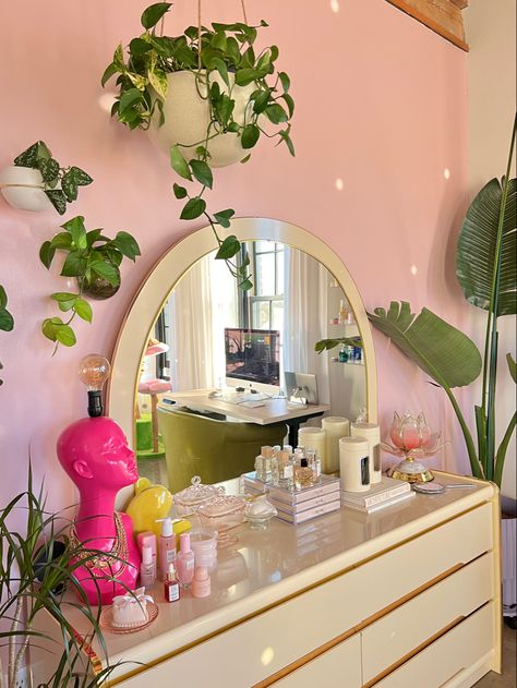 pink bedroom accent wall with a vintage art deco vanity styled in a girly aesthetic Pink Walls Decor Ideas, Floral Pink Bedroom Aesthetic, Midcentury Pink Bedroom, Pink Colorful Bedroom, Pink Painting For Bedroom, Pink Bedroom Plants, Pink Hippy Room, Pink Walled Bedroom, Decor For Pink Walls